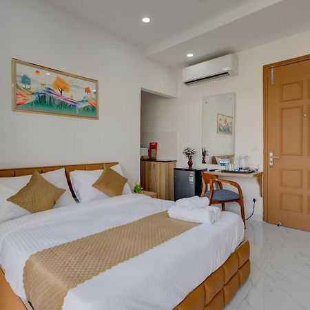 The Lodgers Studio Apartment Infront Of Artemis Hospital Gurugram Гургаон Екстериор снимка